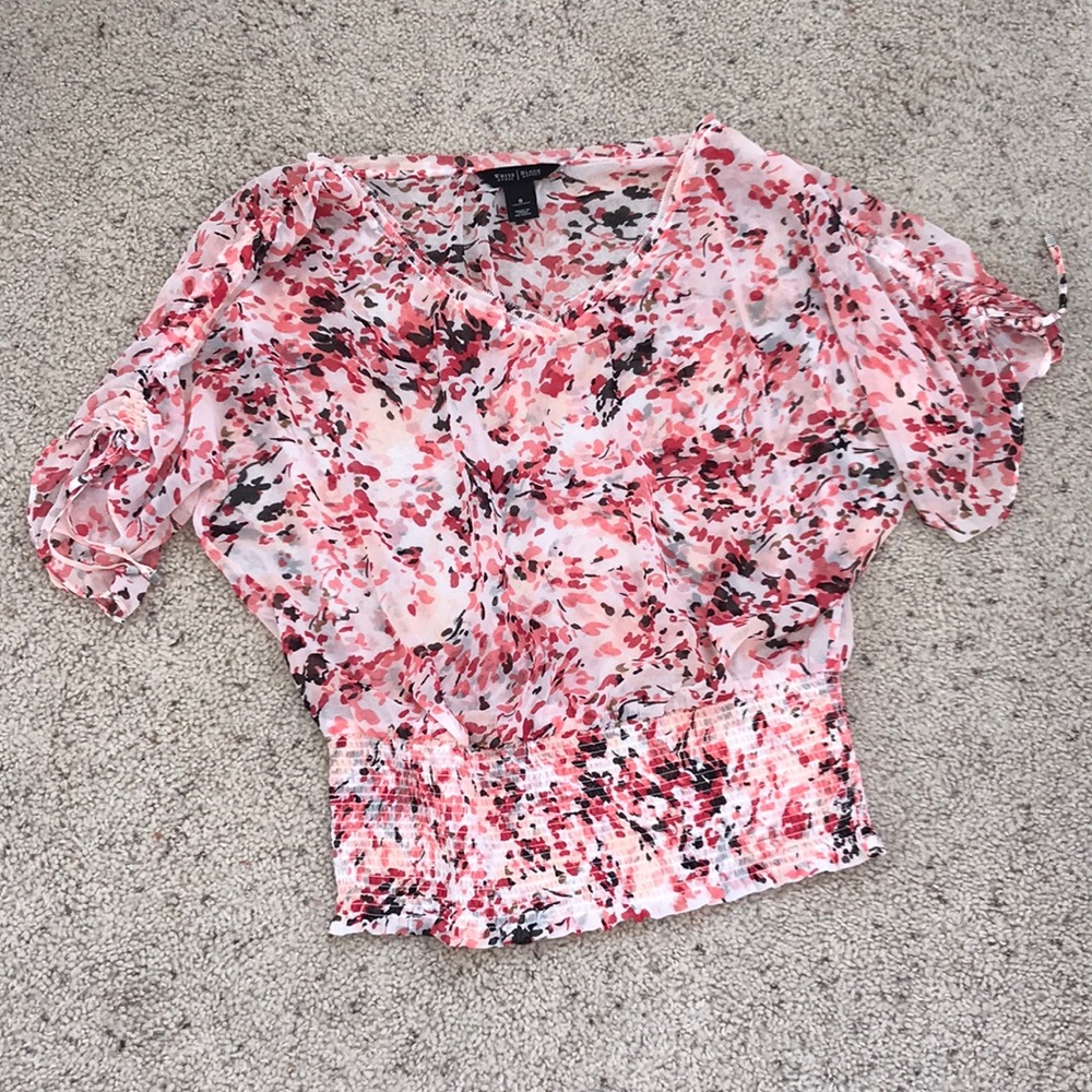 White House Black Market women’s top